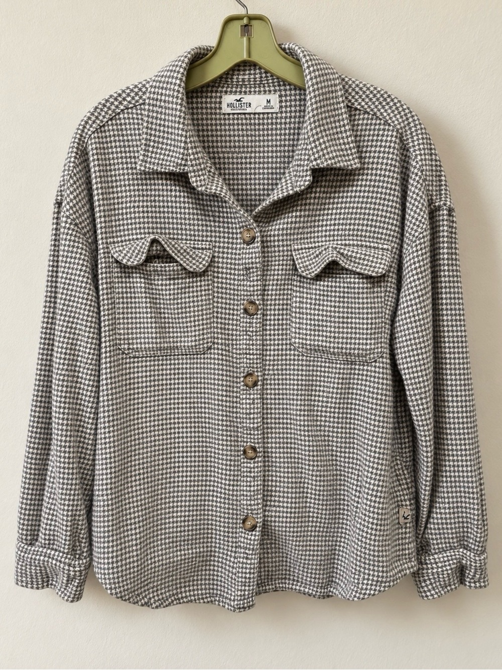 Hollister Gray Houndstooth Button-Up Shacket